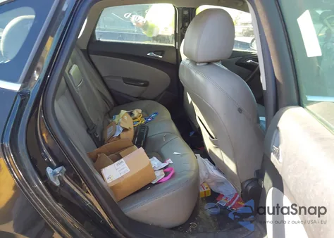 2015 Buick Verano Convenience Group из США, поврежденный, VIN 1G4PR5SK0F4103285